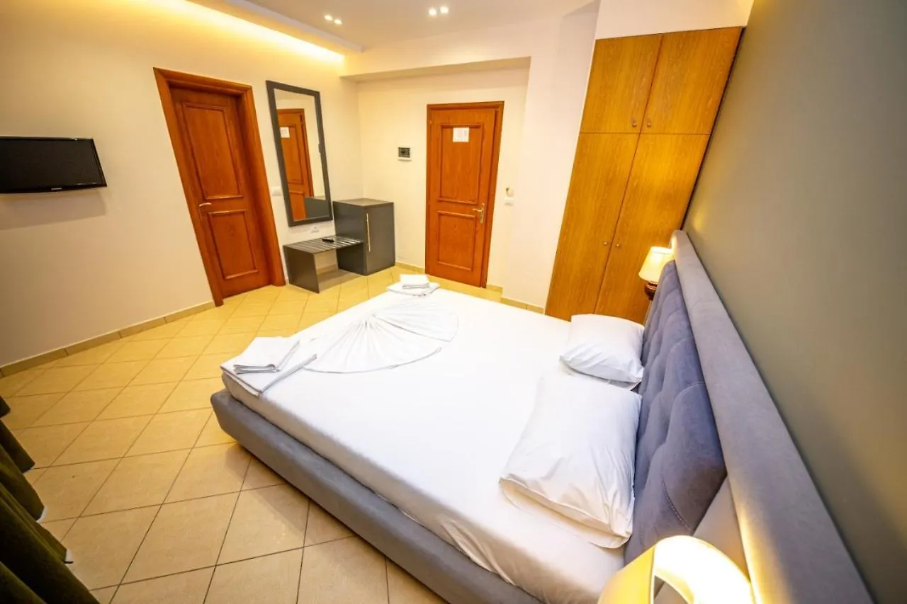 Hotel Vista Mare Ksamil 3*,  Albania