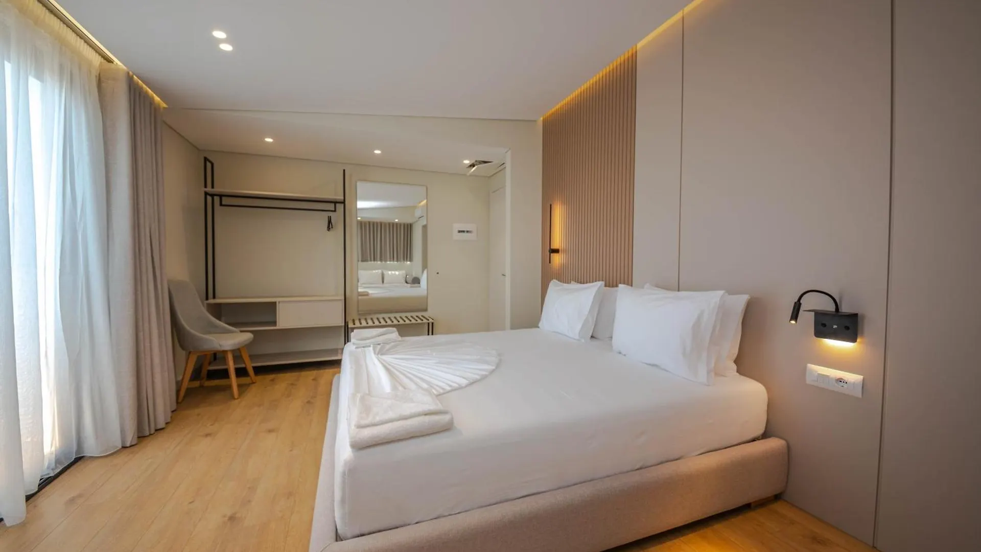 Hotel Vista Mare Ksamil 3*,